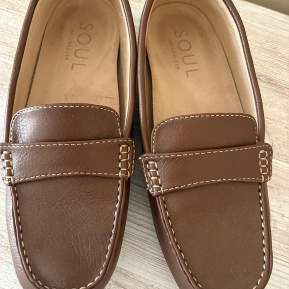 SOUL Naturalizer Beige Interior Loafers - Picture 2 of 4
